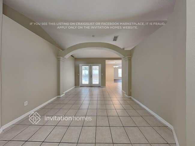 Photo - 115 Secluded Oak Ct