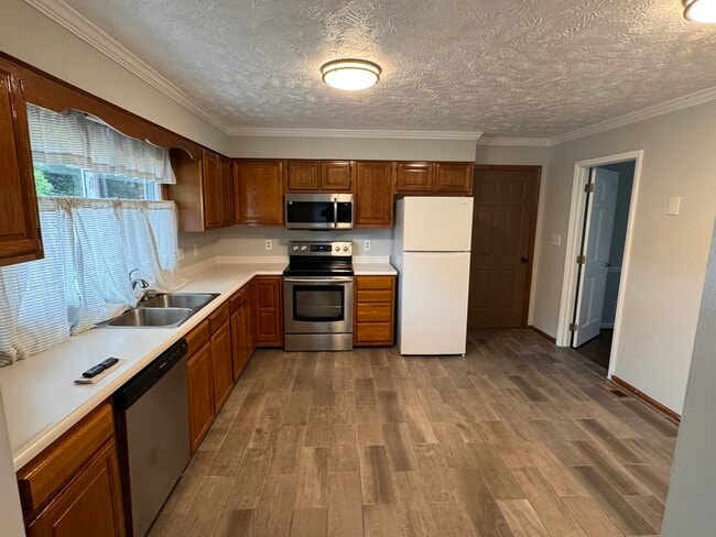 Photo - 6916 Twin Creek Ct