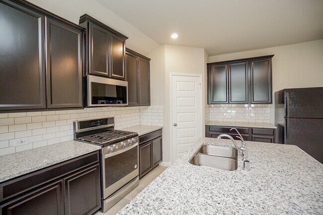 Photo - 1234 Oak Barrel Run