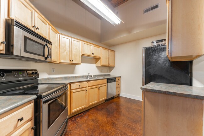 Photo - 55 S Harding St Unidad 110