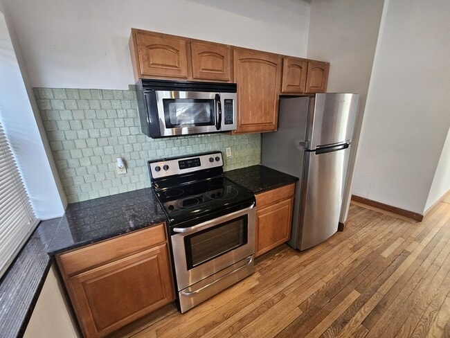 Photo - 2800 Mayfield Rd