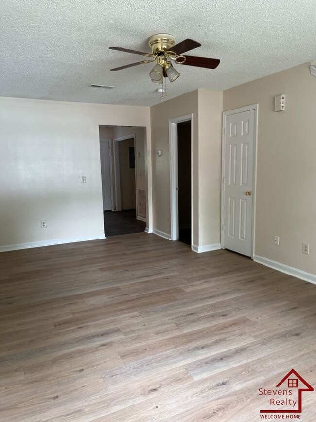 Photo - 181 East Ave Unit 2