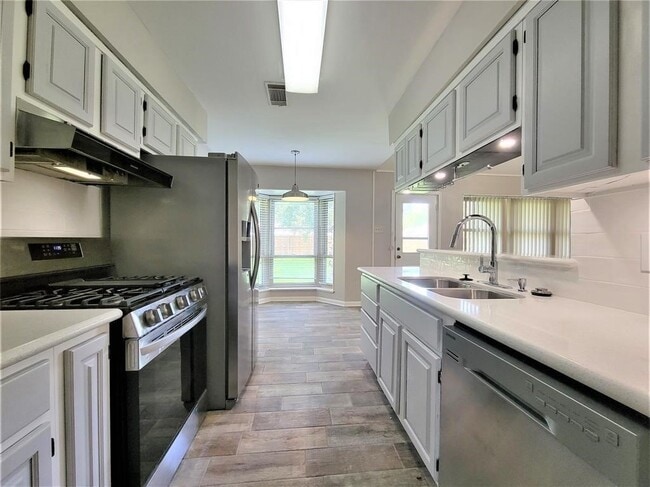 Photo - 2303 Oboe Trail