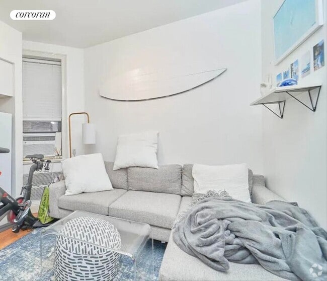 Building Photo - 172 Mulberry St Rental
