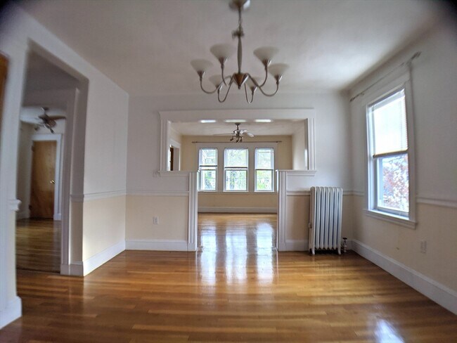 67 1st St Unit 2