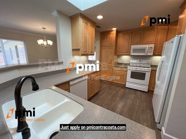 Photo - 194 Cynthia Dr