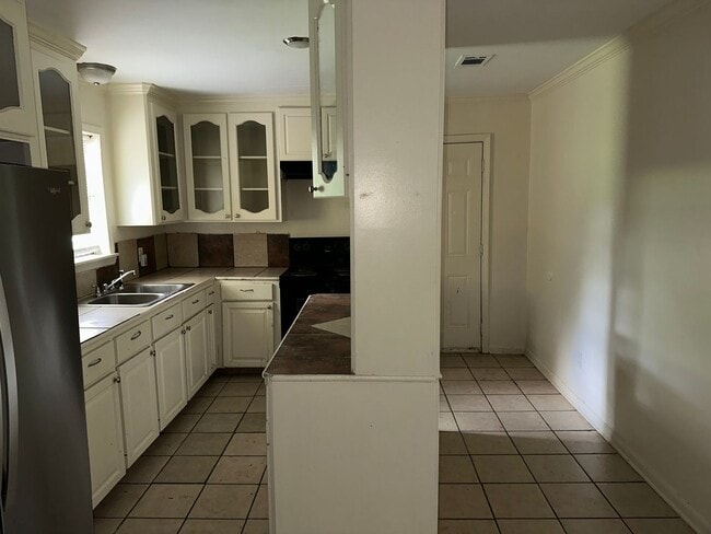 Photo - 1430 Dianne Dr