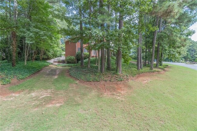 Photo - 530 Saddlebrook Dr