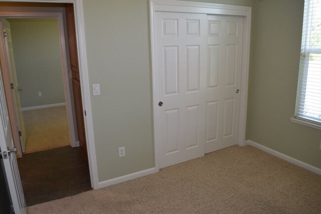 Photo - 1378 Seymour Cir