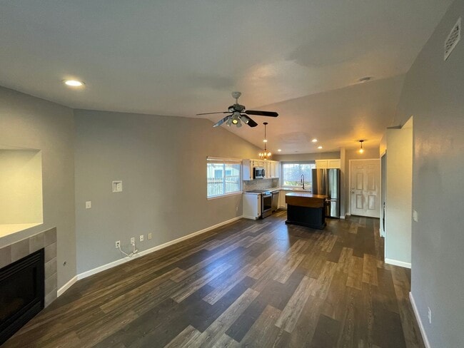 Photo - Charming 3 Bed/2 Bath Rambler in NE Tacoma — Cul-de-Sac Living with a Fenced Yard