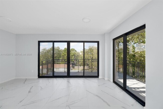 Photo - 840 NE 130th St Unit 500