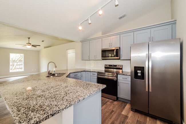Photo - 2897 Grayton St