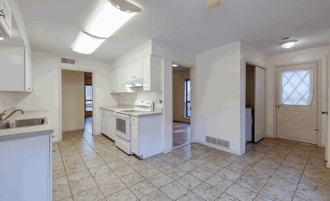 Photo - 2184 Wilderness Cv