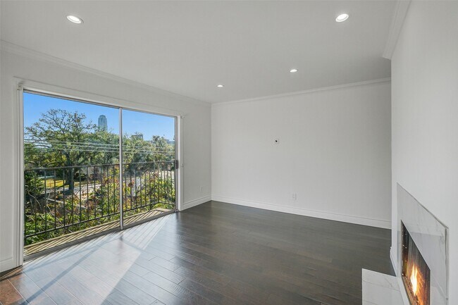 Photo - 2333 Bering Dr Unit 334