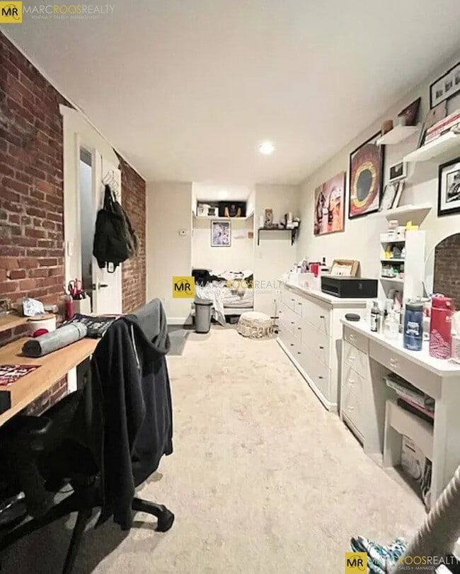 Photo - 275 Beacon St Unit 1A