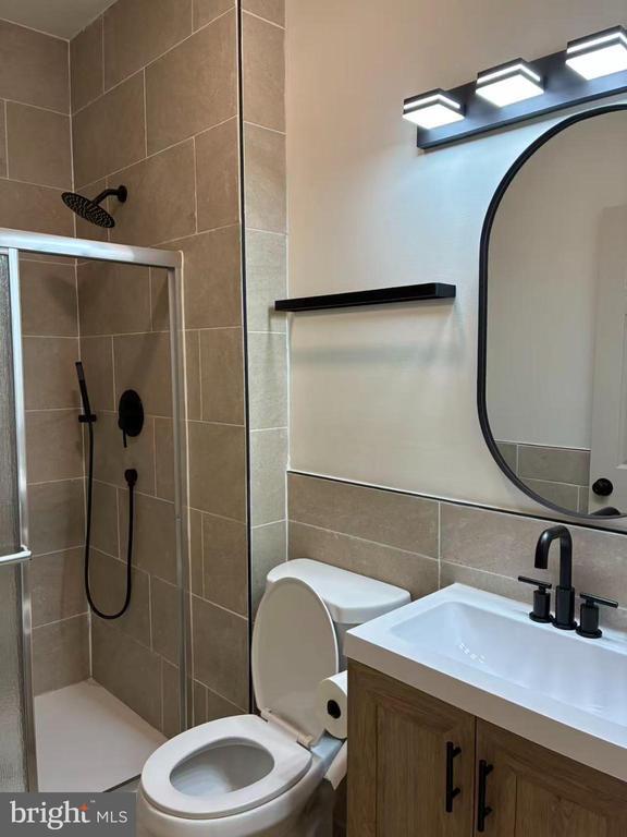 Photo - 44 Reading Ave