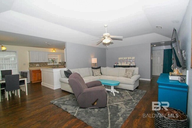 Photo - 25920 Argonne Dr