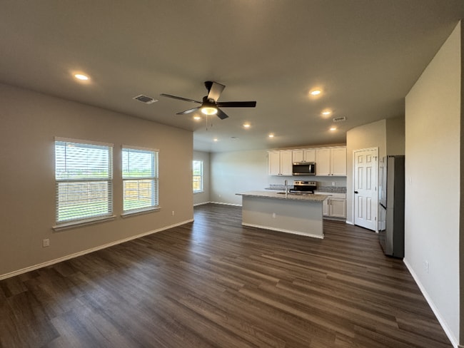 Photo - 402 Stone Vly Rd