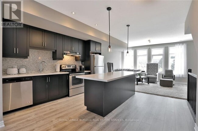 Photo - 65 Esplanade Ln