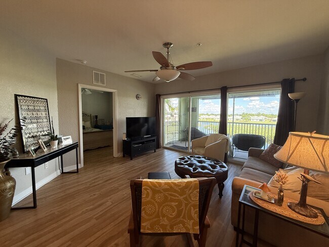 Photo - 2160 Heron Lake Dr