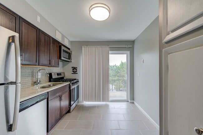 Photo - New Management Installing Over $100K in Im... Unidad F