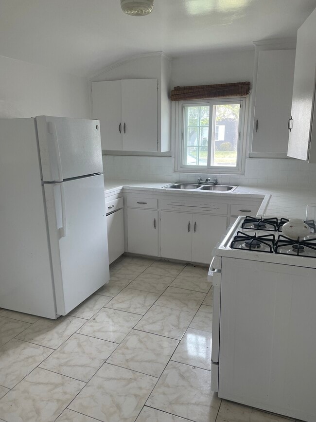Photo - 8801 Reading Ave Unidad 8801