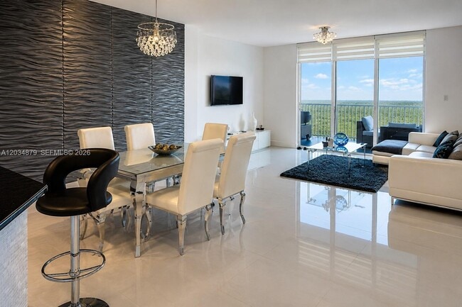 Photo - 14951 Royal Oaks Ln Unit 1601