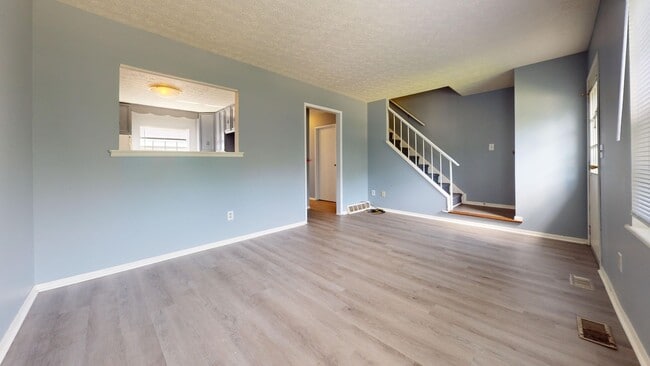 Photo - 448-450 Bartley Unit 450