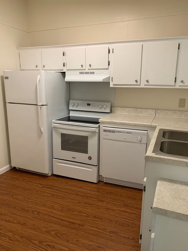 Photo - 174-174 Hart Ave Unit 174 Hart Avenue