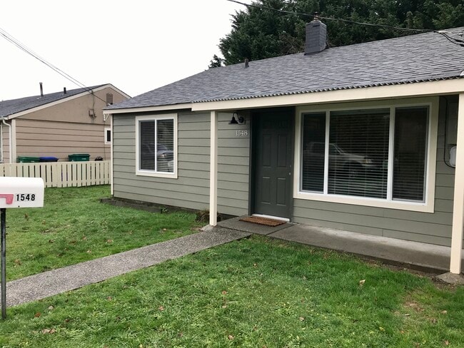 Photo - 1548 N Rainier Ave