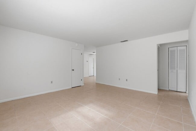 Photo - 2 Bedroom, 2 Bath House in Palmetto Woods!