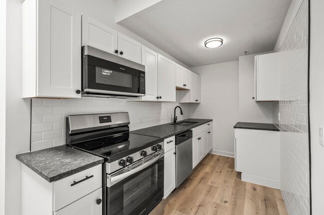 Photo - 3761 Avera Ave