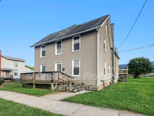 Photo - 300 W Clinton St Unidad #3 Rental