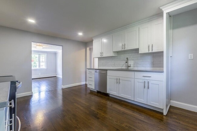 Photo - 50 Aldrich Rd Unit B