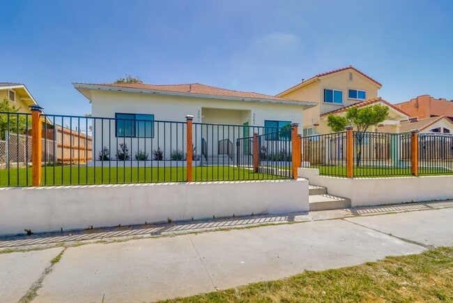 Photo - 3083-3091 39th St. Unidad 3085