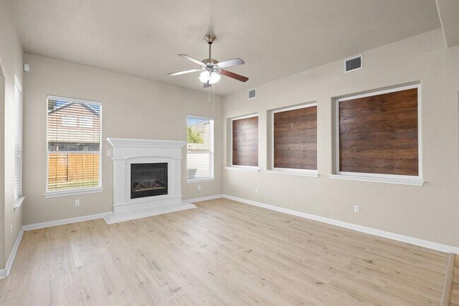 Photo - 13713 Glen Mark Dr