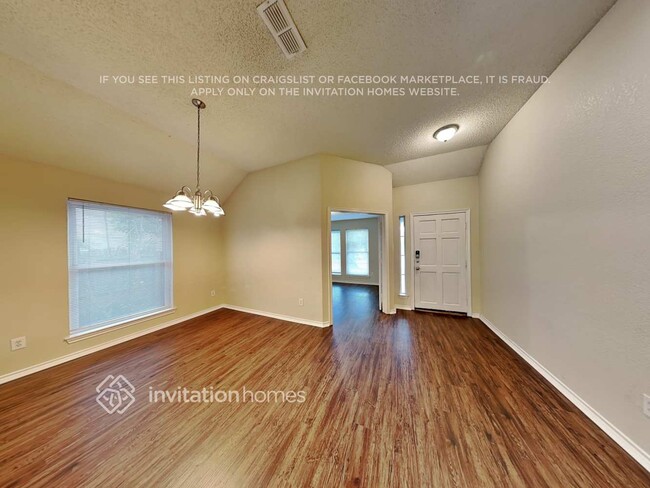 Photo - 6221 August Run