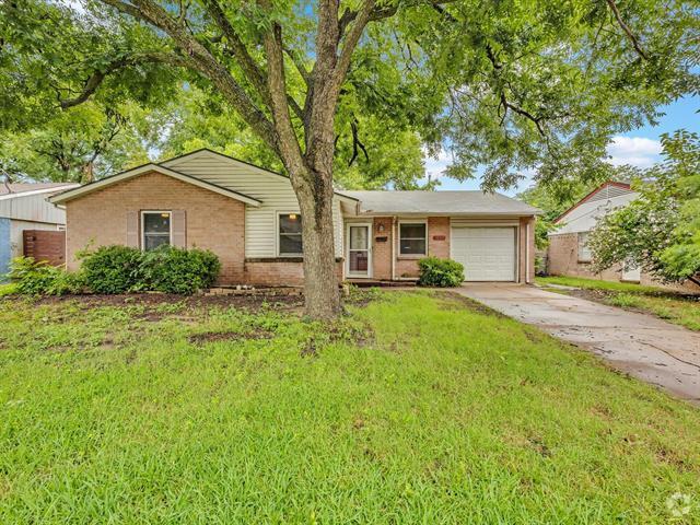 Building Photo - 1224 Meadowcrest Dr Rental
