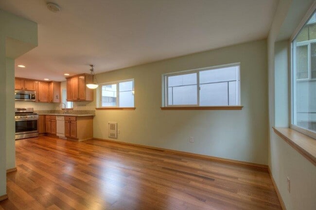 Photo - Mt. Baker - Beautiful 3 Bedroom / 2.5 Bath...