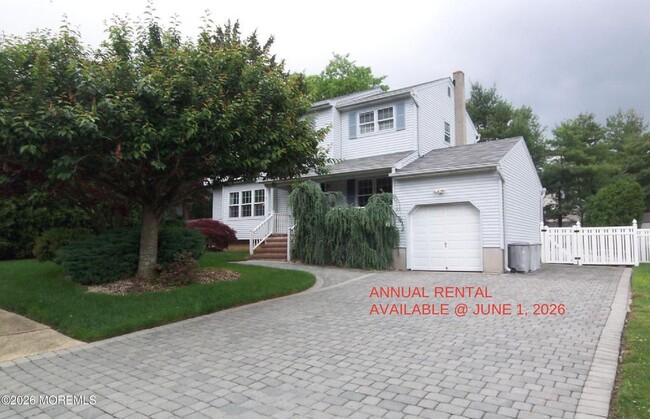 Building Photo - 1210 Tuxedo Pl