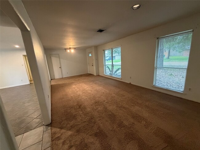 Photo - 5422 Spellman Rd
