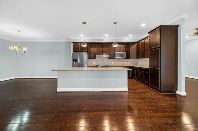 Photo - Nestled in the heart of Creekside Park - T...