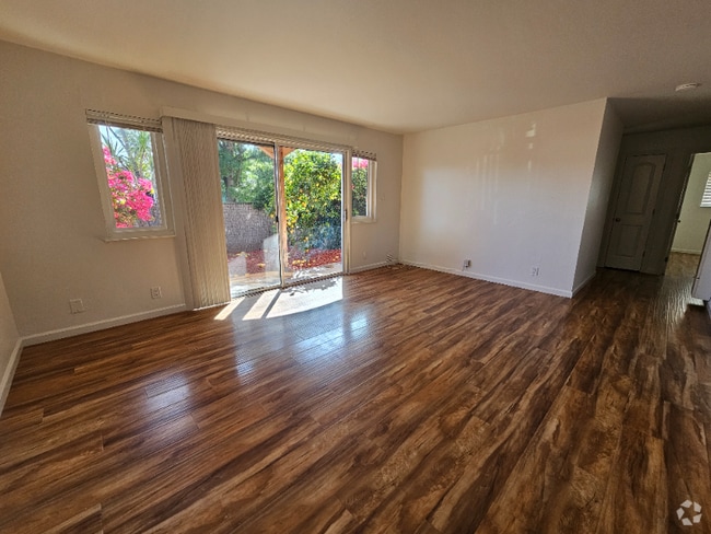 Building Photo - 3810 Redding St Rental