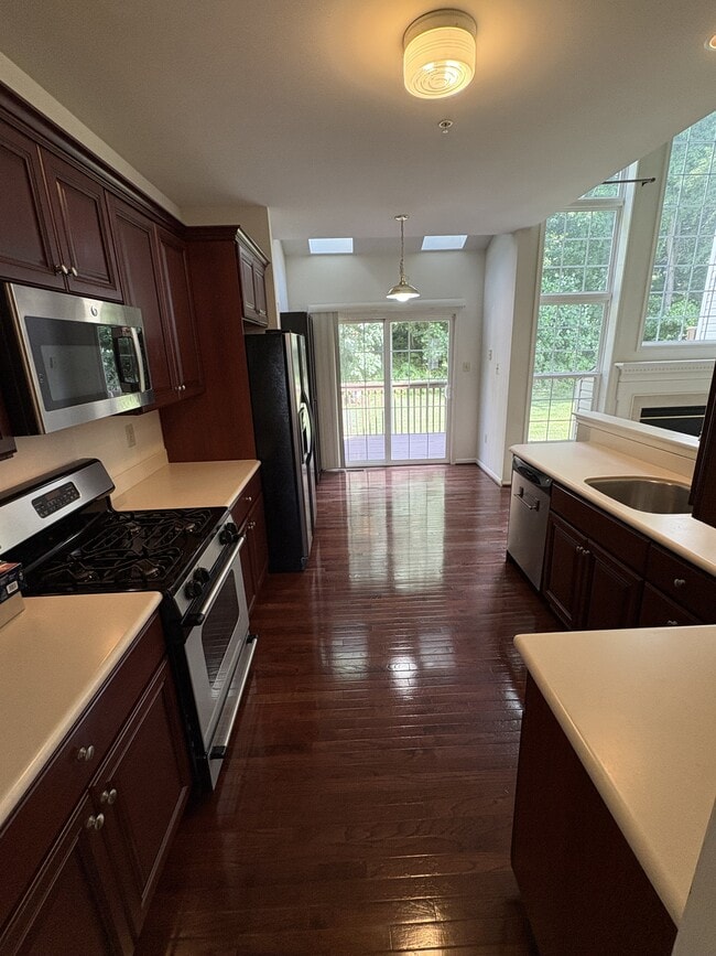Photo - 157 Madison Way