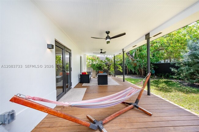 Photo - 412 NW 41st St