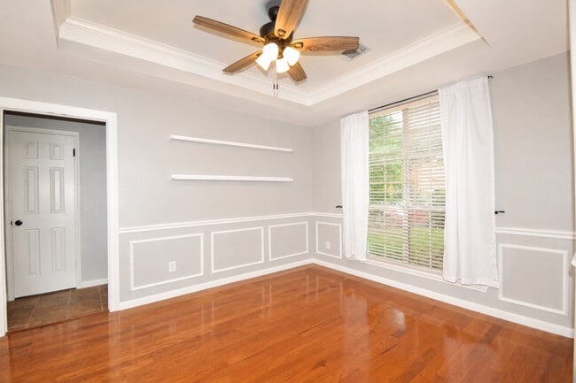 Photo - 7207 Emerald Glen Dr