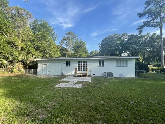 Photo - Close to Campus - Sub-Lease