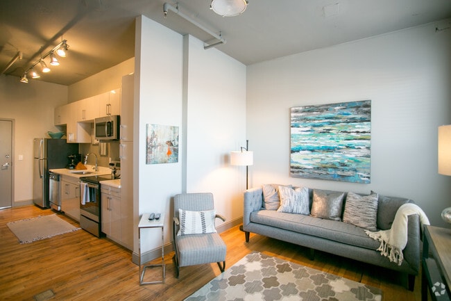 1BR/1BA 735 SF.