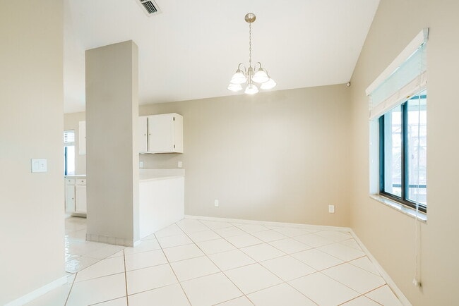 Photo - 1011 Manigan Ave