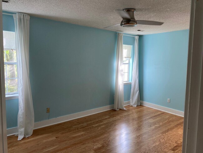 Master Bedroom 1 - 13615 Wildiris Ct